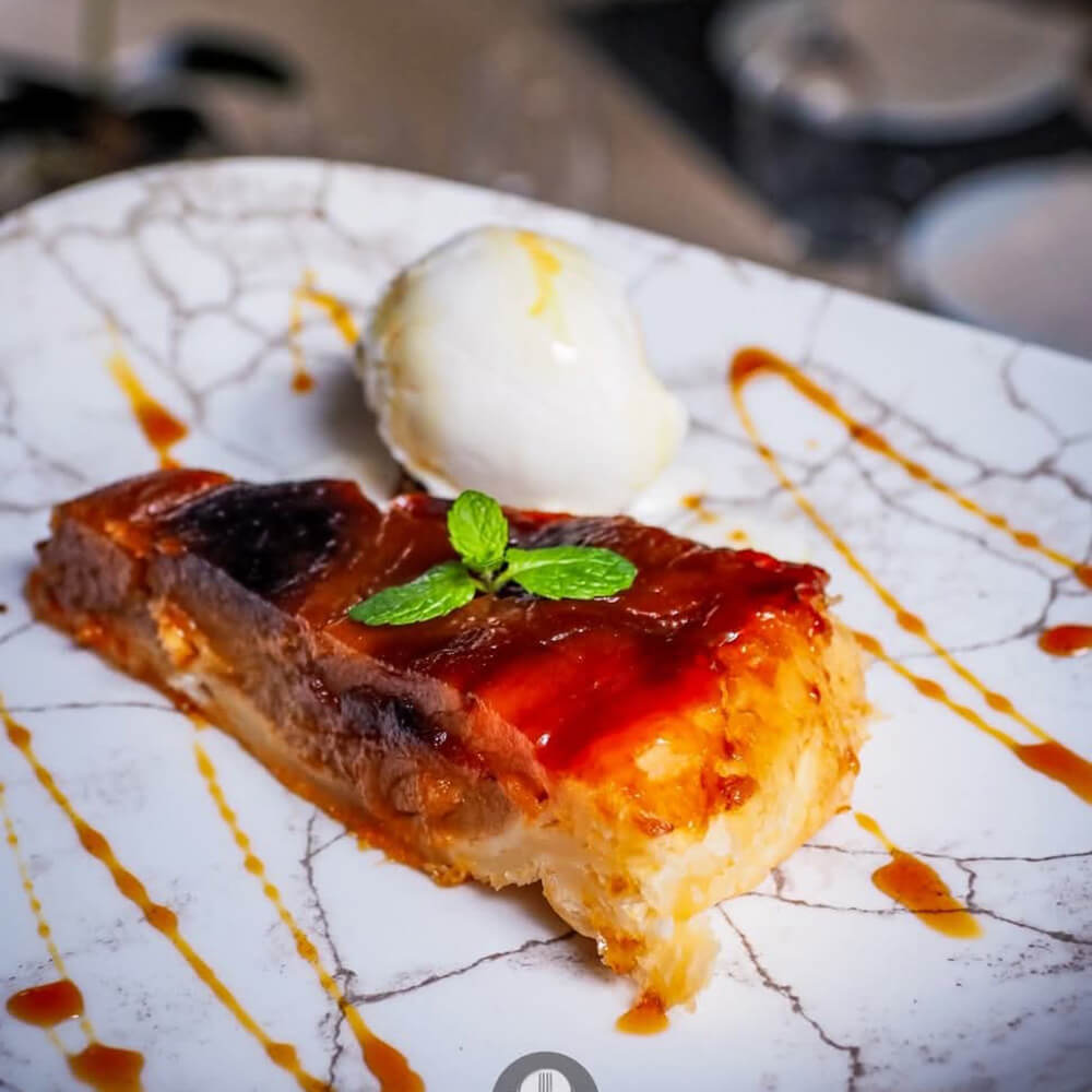 tarta tatin de Cafe Bistro Sol 32 En es Mercadal